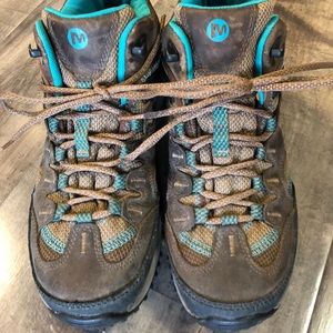 Merrell Hiking Boots (Brown)